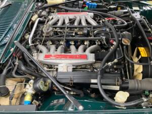 Image 19/47 of Jaguar XJS 6.0 V12 (1992)