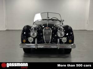 Image 2/15 of Jaguar XK 140 OTS (1956)