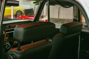 Bild 24/34 von Alfa Romeo Giulia Nuova Super 1600 (1979)