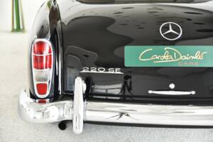 Bild 8/38 von Mercedes-Benz 220 SE (1960)