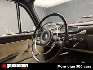 Imagen 12/15 de Mercedes-Benz 180 b (1961)