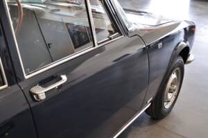 Image 24/35 of Alfa Romeo 2000 Berlina (1972)