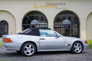 Image 20/34 of Mercedes-Benz 300 SL (1991)