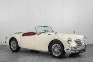 Image 7/50 of MG MGA 1500 (1958)