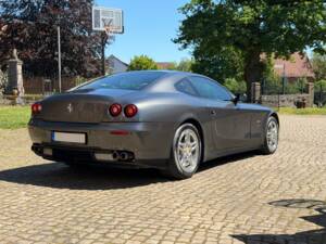 Afbeelding 2/74 van Ferrari 612 Scaglietti (2006)