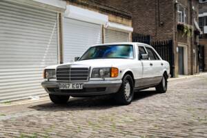 Image 13/50 of Mercedes-Benz 500 SEL (1984)
