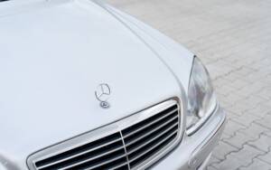 Image 8/45 of Mercedes-Benz S 55 AMG (2000)