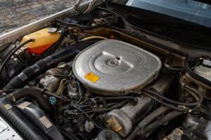 Bild 36/50 von Mercedes-Benz 500 SEL (1984)