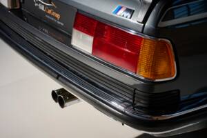 Bild 13/40 von BMW M 635 CSi (1984)