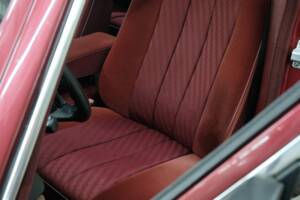 Bild 42/50 von Mercedes-Benz 260 SE (1990)