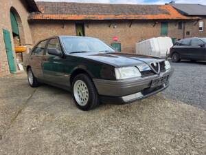 Bild 24/55 von Alfa Romeo 164 2.0 (1989)
