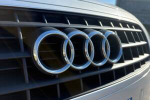 Image 18/25 of Audi TT 3.2 quattro (2004)