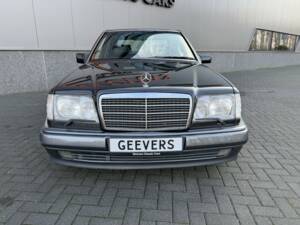 Bild 6/36 von Mercedes-Benz 500 E (1991)