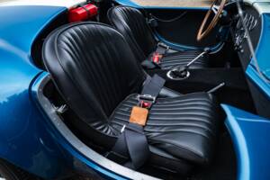 Image 26/33 of AC Cobra 427 (1965)