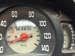 Immagine 16/16 di SEAT 600 E (1973)