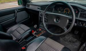 Bild 4/27 von Mercedes-Benz 190 E 2.3-16 (1985)