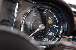 Image 15/35 de Mercedes-Benz 230 SL (1966)