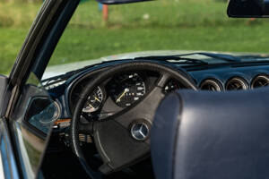 Bild 23/42 von Mercedes-Benz 380 SL (1981)