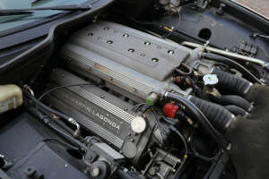 Image 41/44 de Aston Martin Virage Volante (1993)