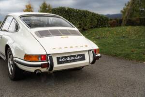 Bild 10/13 von Porsche 911 2.2 E (1970)