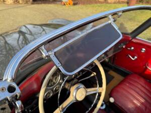 Image 18/25 de Mercedes-Benz 190 SL (1961)