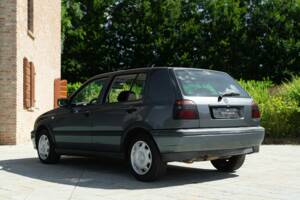 Image 6/37 of Volkswagen Golf III 1.6 (1997)