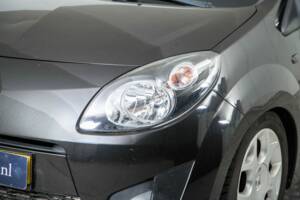 Bild 21/41 von Renault Twingo 1.2 16V (2008)