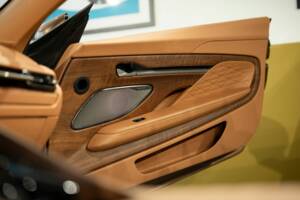 Bild 26/51 von Aston Martin DB12 Volante (2024)