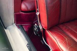 Bild 19/20 von Aston Martin DB 4 Vantage (1963)