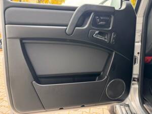 Image 8/20 of Mercedes-Benz G 350 d (LWB) (2016)