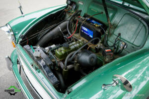 Image 19/43 of Morris Minor 1000 Traveller (1965)