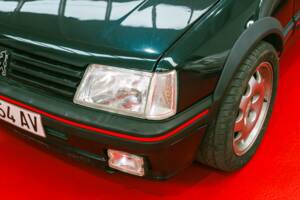 Image 4/33 of Peugeot 205 GTi 1.9 (1993)
