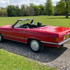 Image 22/39 of Mercedes-Benz 300 SL (1989)