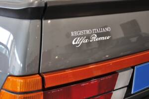 Image 11/34 de Alfa Romeo 75 2.0 Twin Spark (1987)