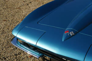 Bild 29/50 von Chevrolet Corvette Sting Ray (1966)