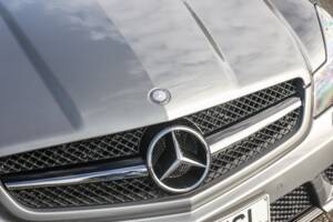 Afbeelding 24/47 van Mercedes-Benz SL 63 AMG (2008)