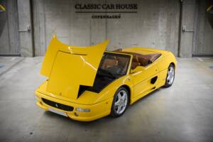 Image 19/100 of Ferrari F 355 Spider (1999)