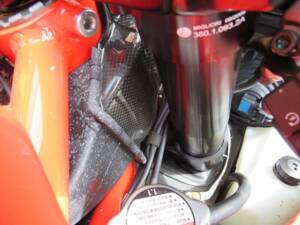 Bild 13/50 von Ducati Desmosedici RR (2008)
