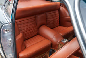 Image 26/30 of Lamborghini 400 GT (2+2) (1967)