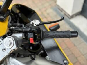 Image 7/21 of Yamaha FZR 400 (1992)