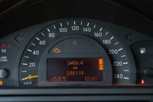 Image 44/48 de Mercedes-Benz G 400 CDI (SWB) (2002)