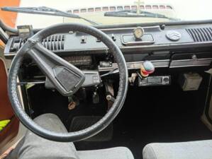 Bild 2/8 von Citroën Dyane 6 (1977)