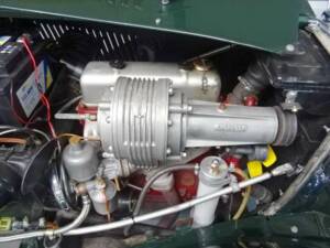 Image 28/40 of MG TD Midget (1953)