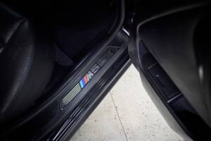 Image 56/99 of BMW M5 (2000)
