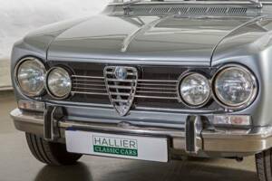 Image 6/23 of Alfa Romeo Giulia 1600 Super Biscione (1970)