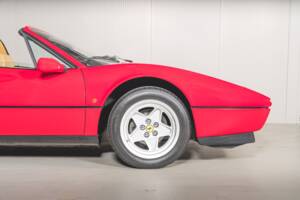 Bild 12/43 von Ferrari 328 GTS (1985)