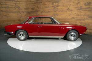 Image 13/19 de BMW 3200 CS (1965)