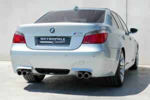 Bild 6/46 von BMW M5 (2005)