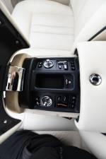 Image 46/50 of Rolls-Royce Phantom VII (2016)