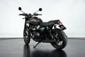 Immagine 2/50 di Triumph DUMMY (2017)